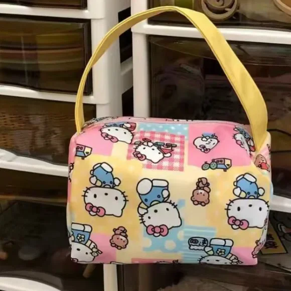 Hello Kitty Nylon Mini Purse/Bag - Picture 3 of 4